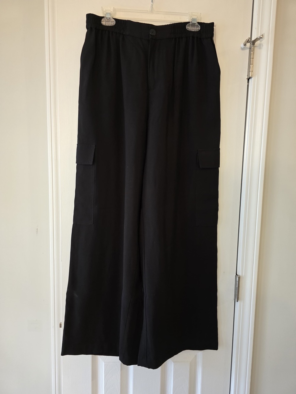 Wayf Black Cargo Wide-Leg Pants Size M
